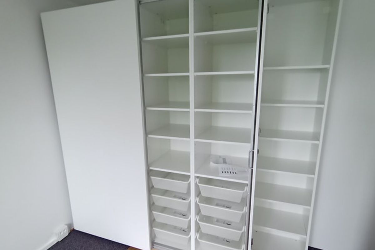 Vestavěné skříně na míru